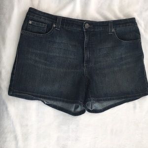 🌼Nine West Size 14/32 Denim Shorts🌼